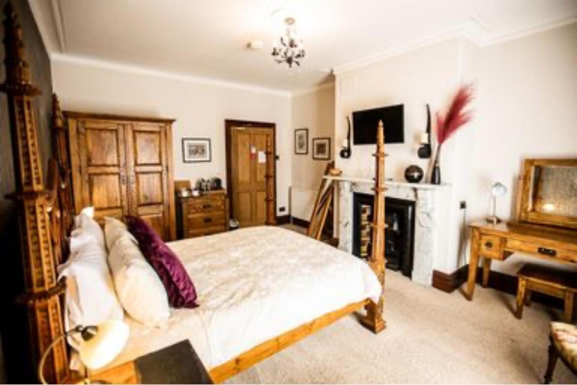 Abbotsleigh Of Whitby Bed & Breakfast Exterior foto